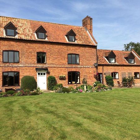 Cockley Cley Dairy Cottage מראה חיצוני תמונה