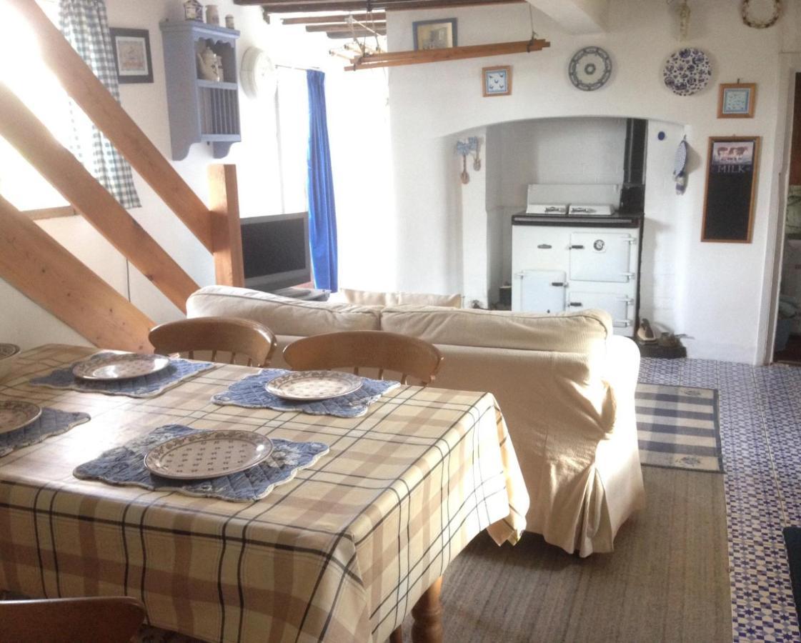 Cockley Cley Dairy Cottage מראה חיצוני תמונה